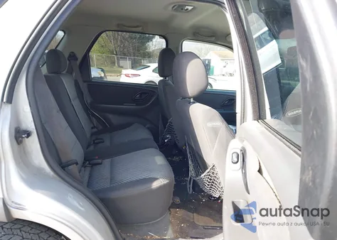 2004 Ford Escape Xlt z USA, uszkodzony, nr VIN 1FMCU03164KA96034
